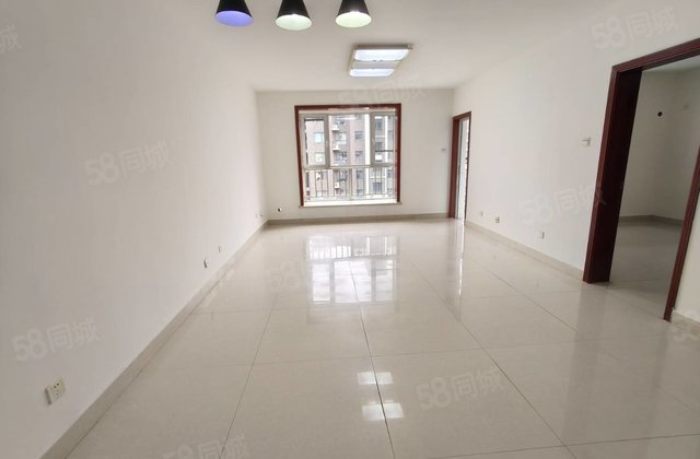 阿卡一期   位置 15楼 双卫 大客厅急售随时入住