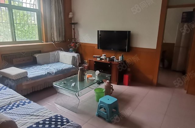 三中家属院 有电梯  北顺 东昌 三中  楼层 三室朝阳