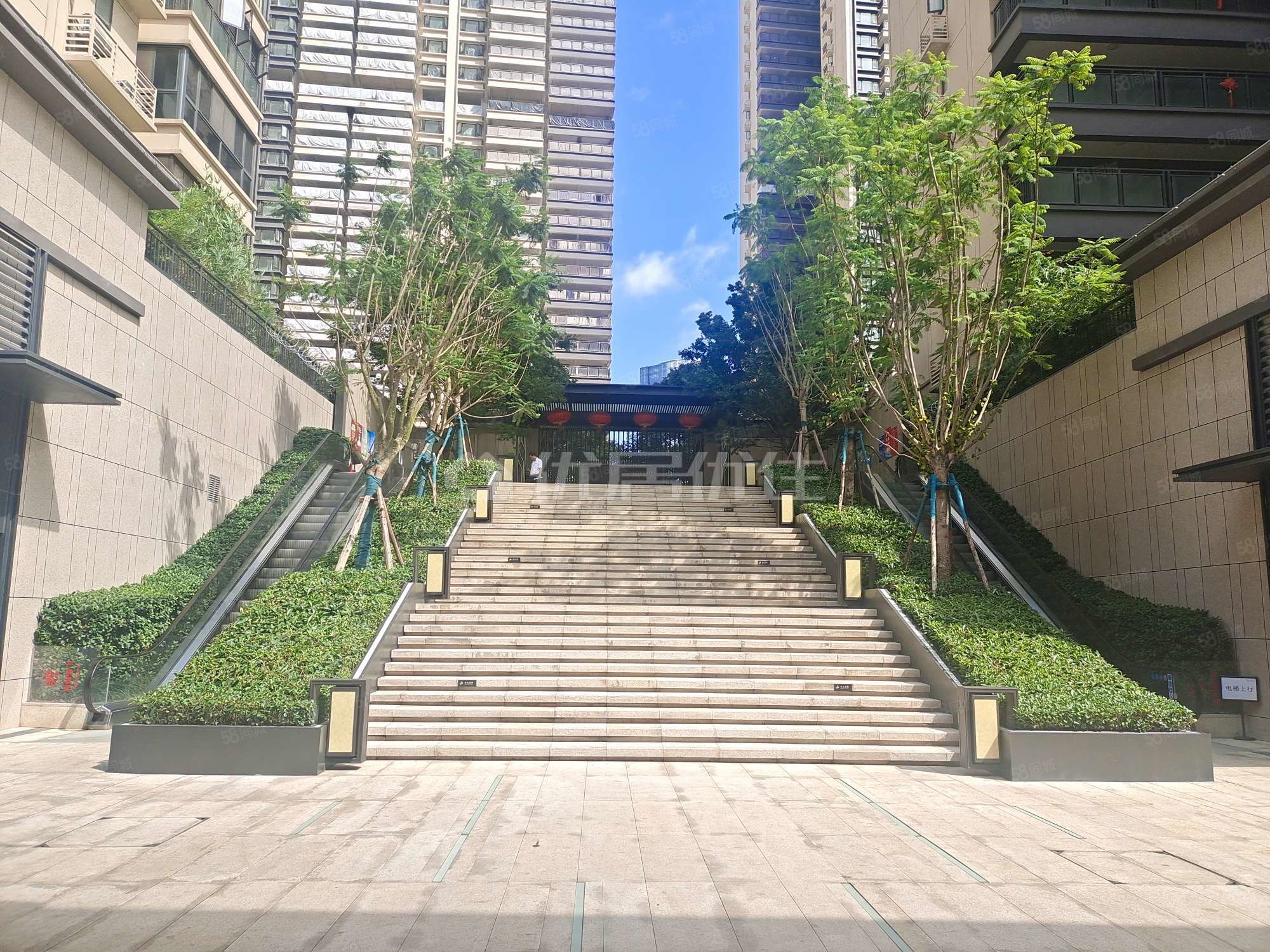 万科金域中央精装5房 业主急售 带车位 楼下3好地铁