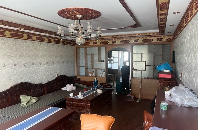 桑吉林花园3室2厅150㎡75万二手房图片