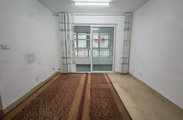 急售望湖花园小区 户型很好 价格不高 位置优越室内敞亮