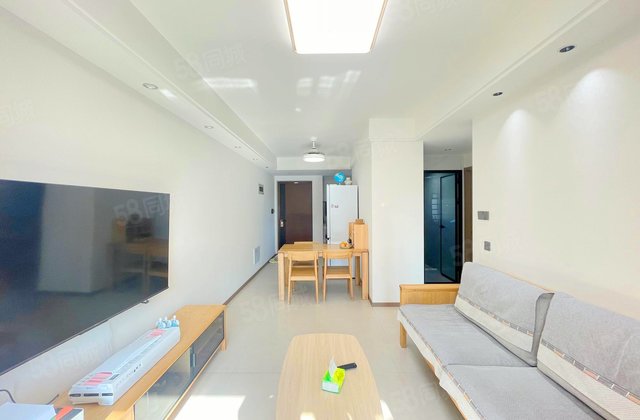 金地五四领峯2室2厅67.47㎡86万二手房图片