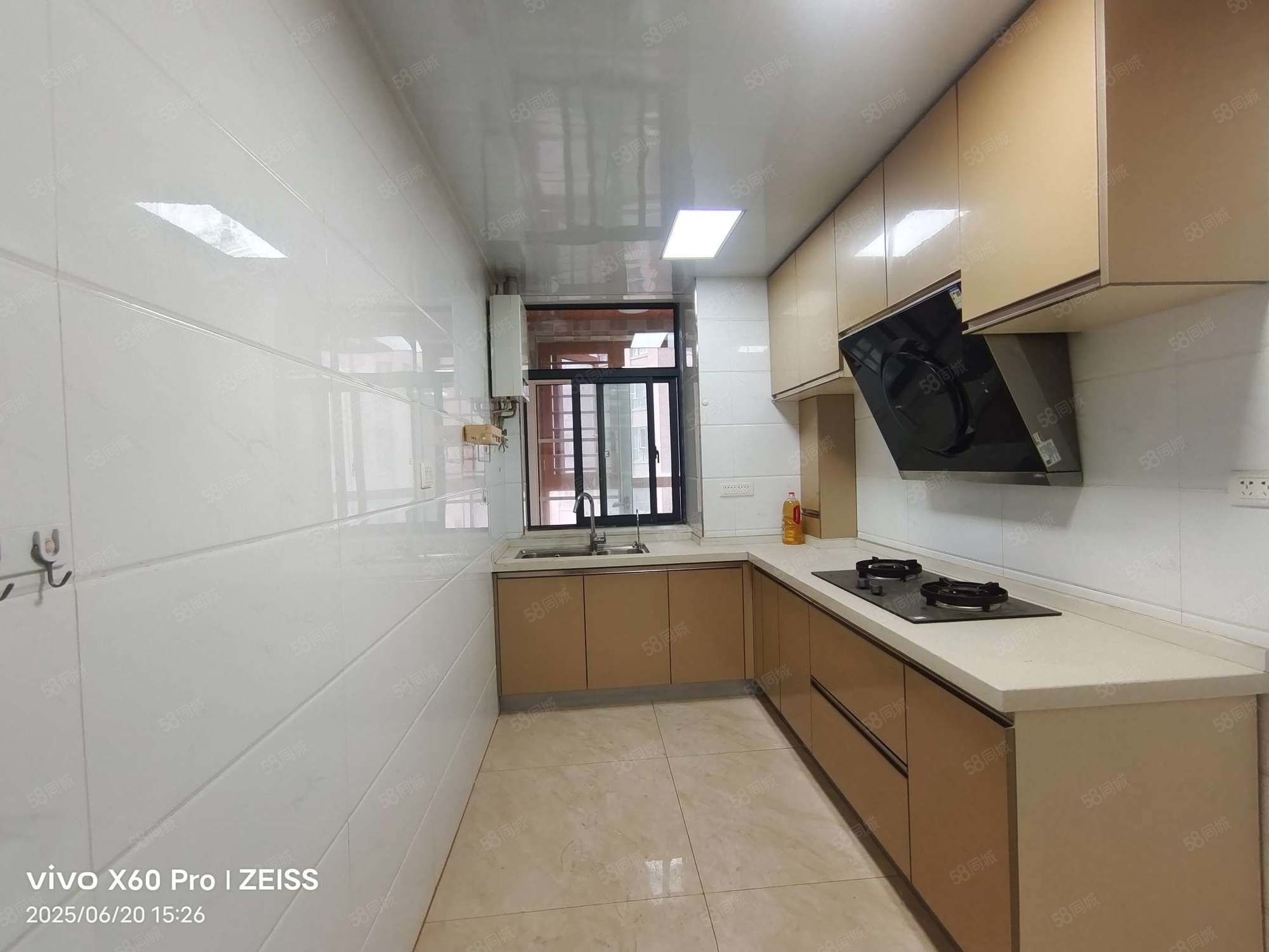 天麟汇景园3室2厅2卫120㎡南98万