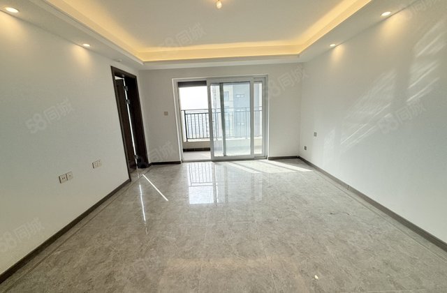 嘉信臻湾府3室2厅134㎡83万二手房图片