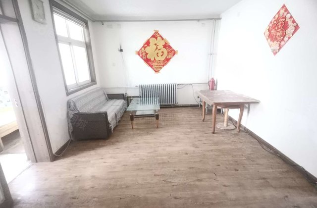 运河边威尼斯花园 多层一楼 三室随时看房