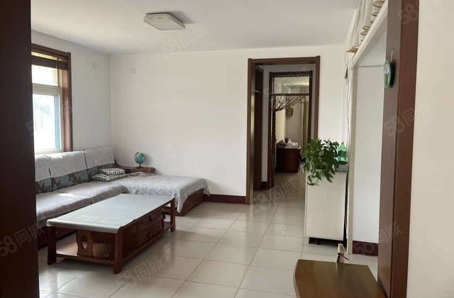 公园中央帝景南孝心一楼边户停车方便可按揭