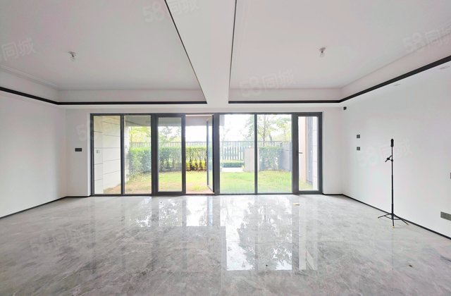 招商天府玺5室3厅275.78㎡448万二手房图片