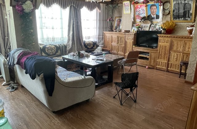 康珠园5室1厅160㎡95万二手房图片