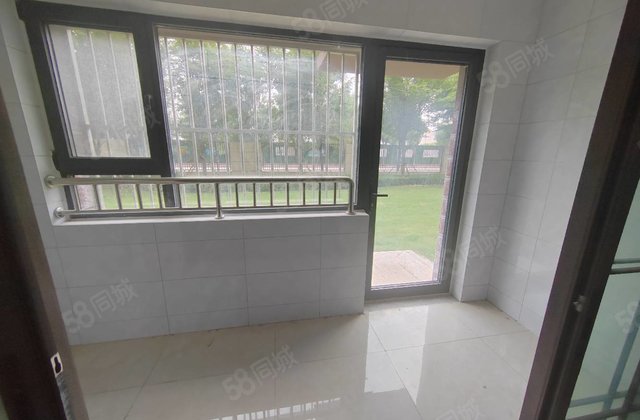 文轩东校！高新区九州嘉苑  小高层电梯房 三叶草户型带车储