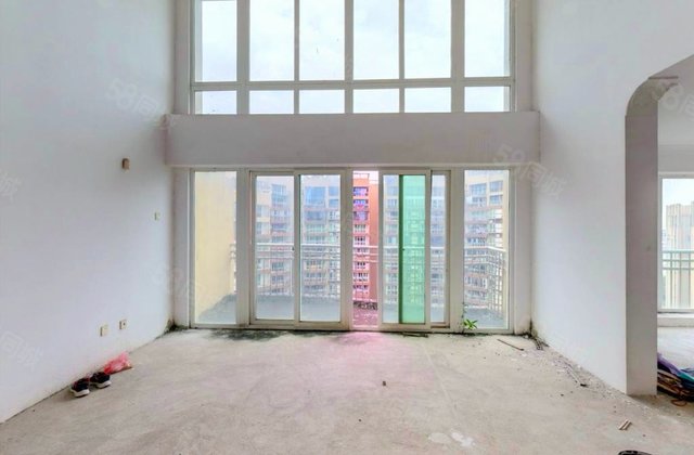 海愉半岛花园4室3厅248㎡330万二手房图片