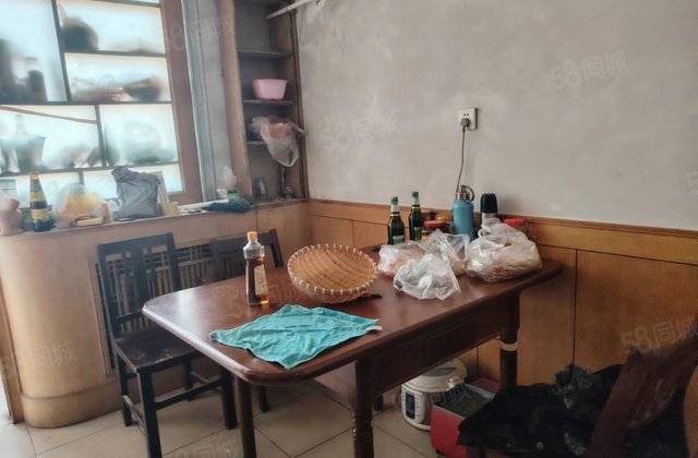 文轩八中柳园办事处家属院 居住密度低 高楼层视野好 南北通透