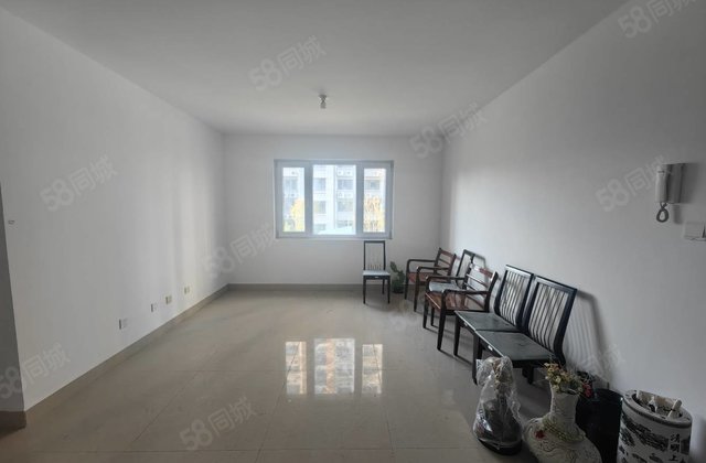 东昌湖边 刚交的新房 岳庄御府 三室 好楼层 有证可按揭有储