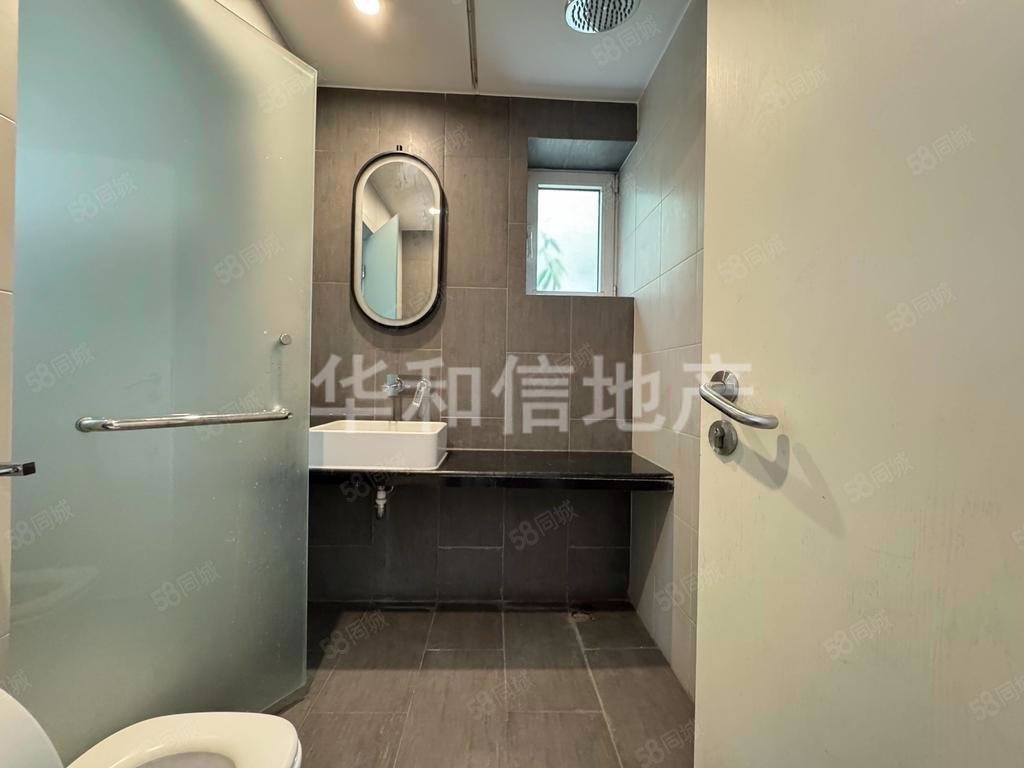 歐陸苑4室2廳3衛(wèi)235㎡南北2600萬