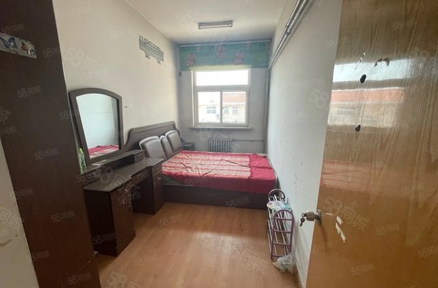 聊城发电厂家属院3室2厅1卫高层