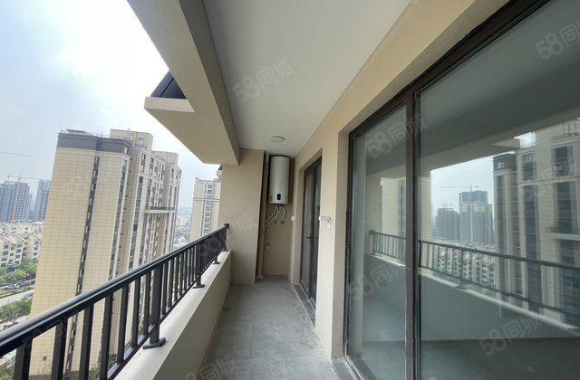 东关瑞府，130平170万，一手现房，送车位