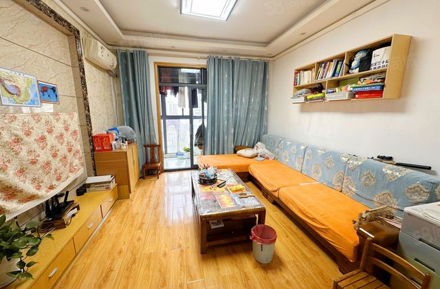 金洋花园3室2厅82.29㎡140万二手房图片