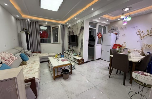 水晶城！双力家属院！2002年房龄！ 精装3室！价格可谈