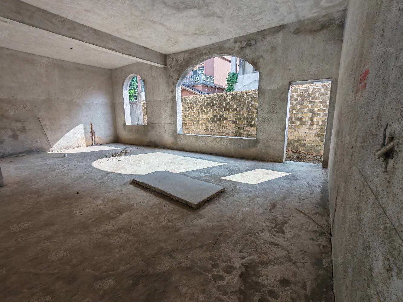 湖田壹号7室3厅3卫371㎡南北169万