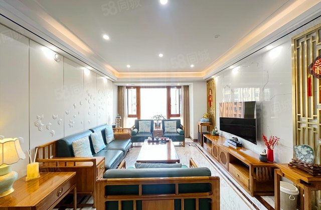 八方小区(C区)3室2厅125.05㎡325万二手房图片