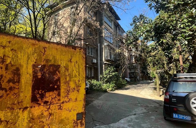 中曹路97号小区3室1厅82.62㎡25万二手房图片