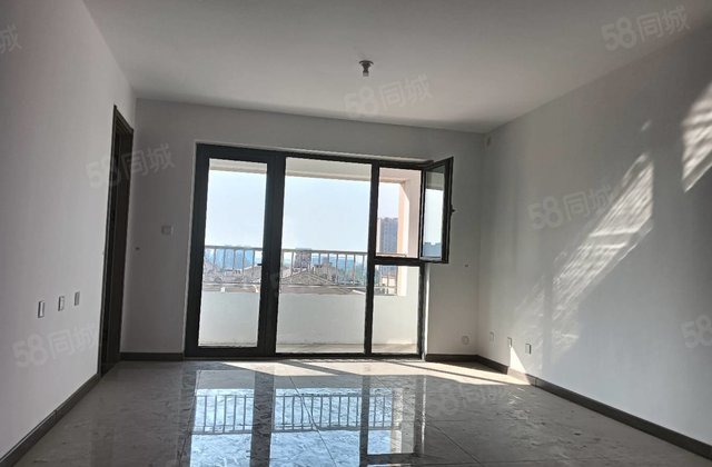 金裕新城  四室两卫 新房未住 全明 带车位储藏室 走一手