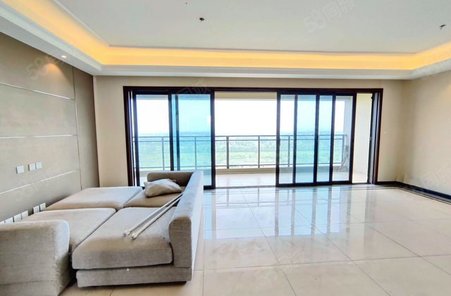 蓝光长岛国际五期5室2厅194.69㎡248万二手房图片