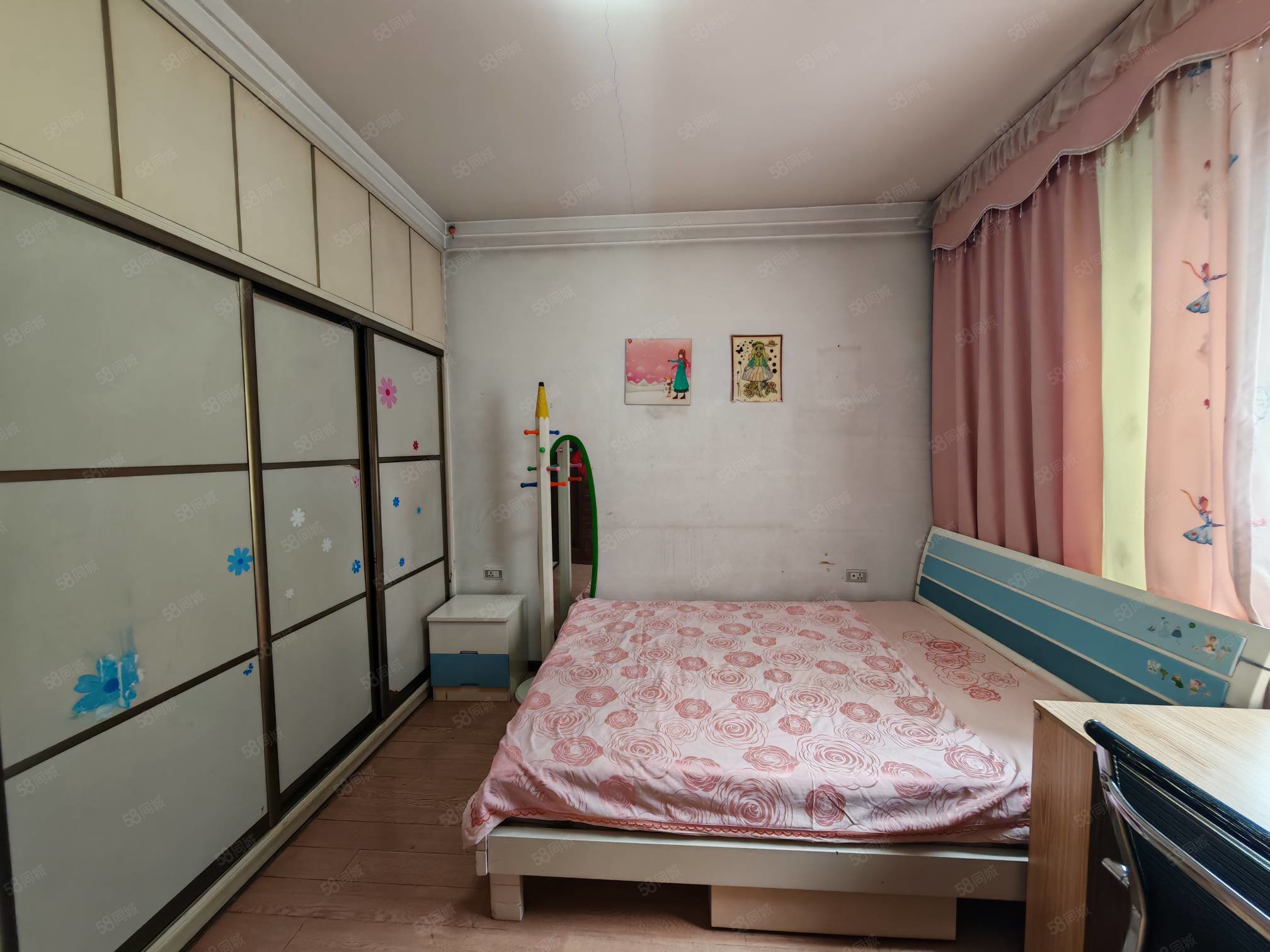 铁兵花园3室2厅1卫100㎡南北39.8万