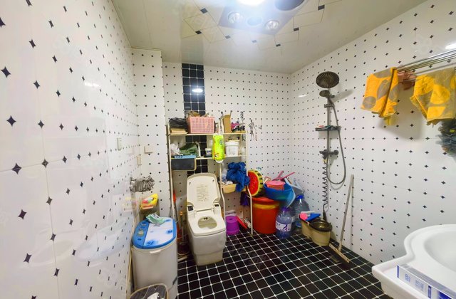 西城国际公馆3室2厅170.81㎡95万二手房图片