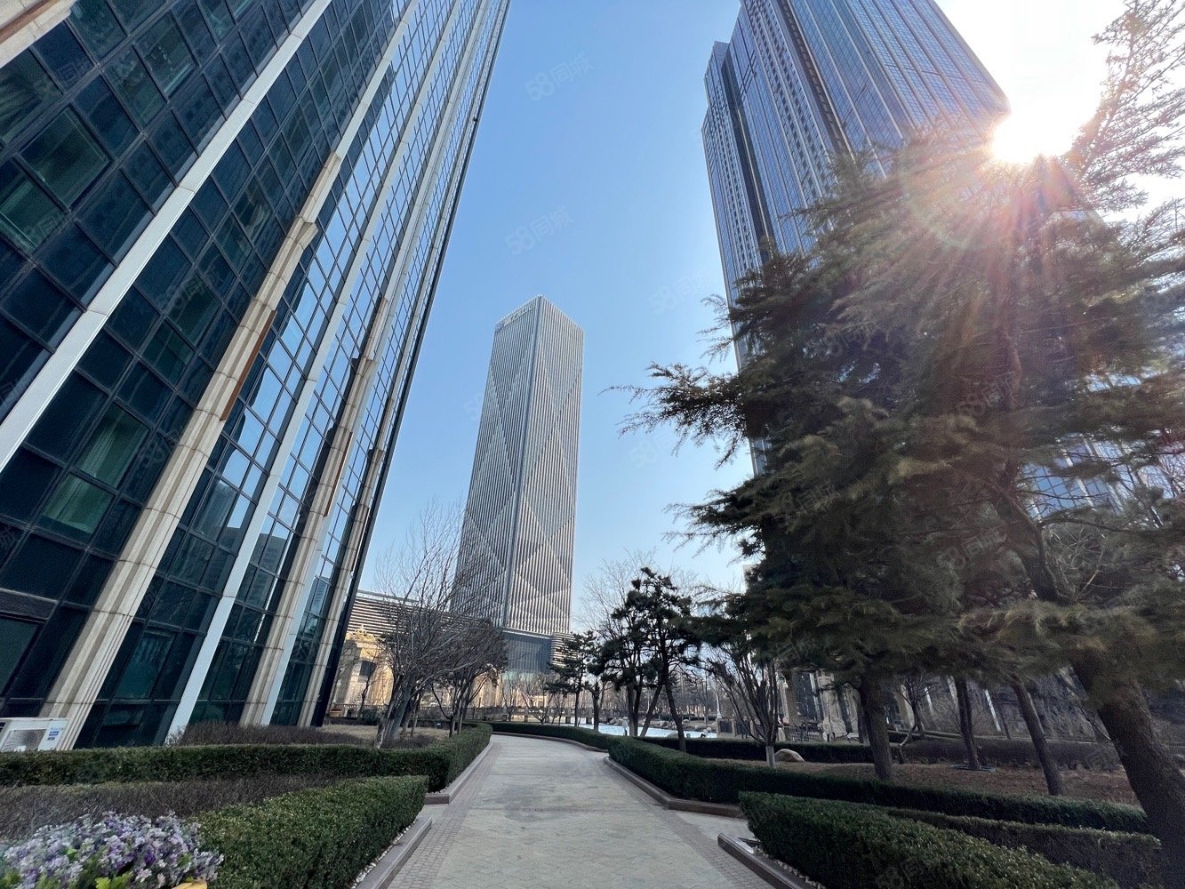 【10图】东港万达公馆335平看海大平层精装修拎包住全网性价比高,万达