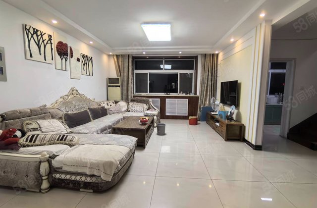 天和花园61复式内楼梯156平92万三室朝阳带露台阁楼