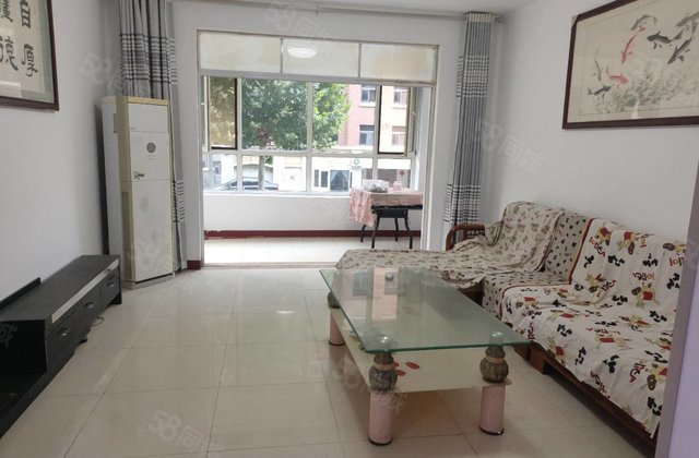 香江谢附近多层一楼三室两卫带地上车库储藏室