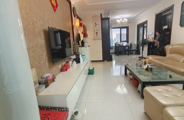 恒大名都 精装三室 带车位储藏室 采光视野无遮挡