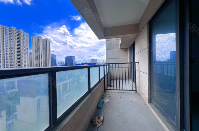 龙湖天宸原著4室2厅132.66㎡276万二手房图片