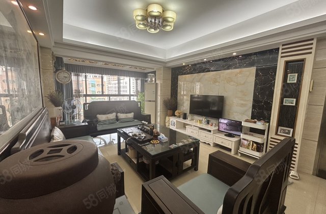 合华怡景3室2厅120㎡141.6万二手房图片