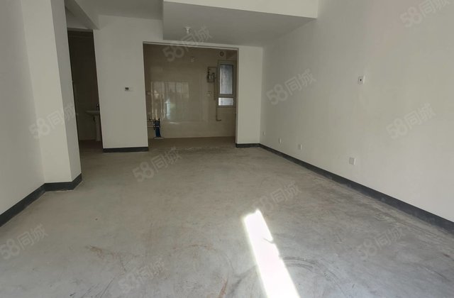 江北水镇小洋房！上下三层，带院子，带下沉，新房未住随时看房