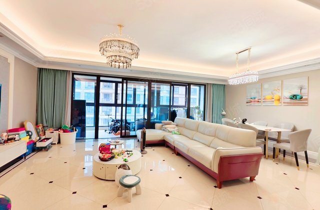 中国铁建西派城D区4室2厅165.07㎡435万二手房图片