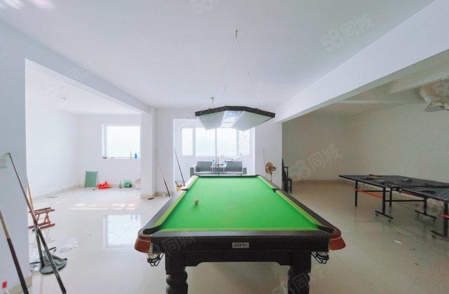 房东急售 多层洋房 一楼带院带下沉 三叶草好户型 带车位