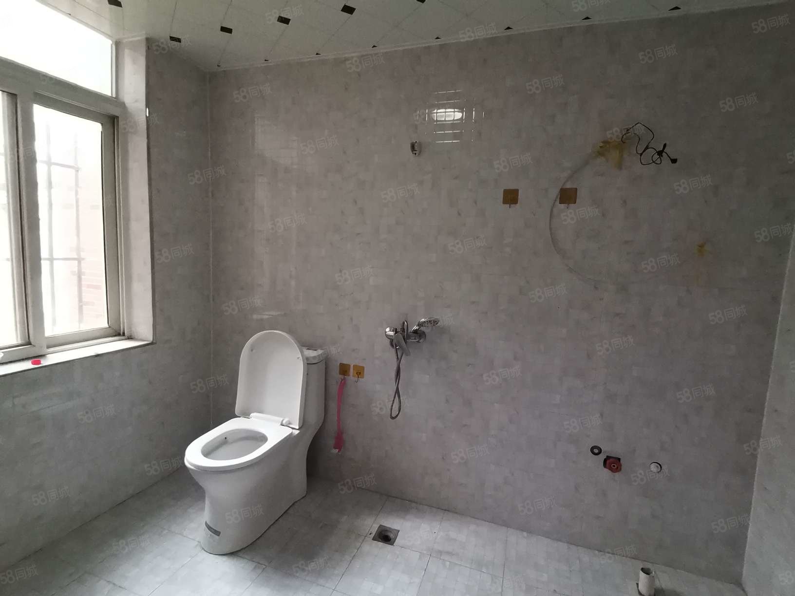 北美城市花园3室2厅2卫120㎡南北46万