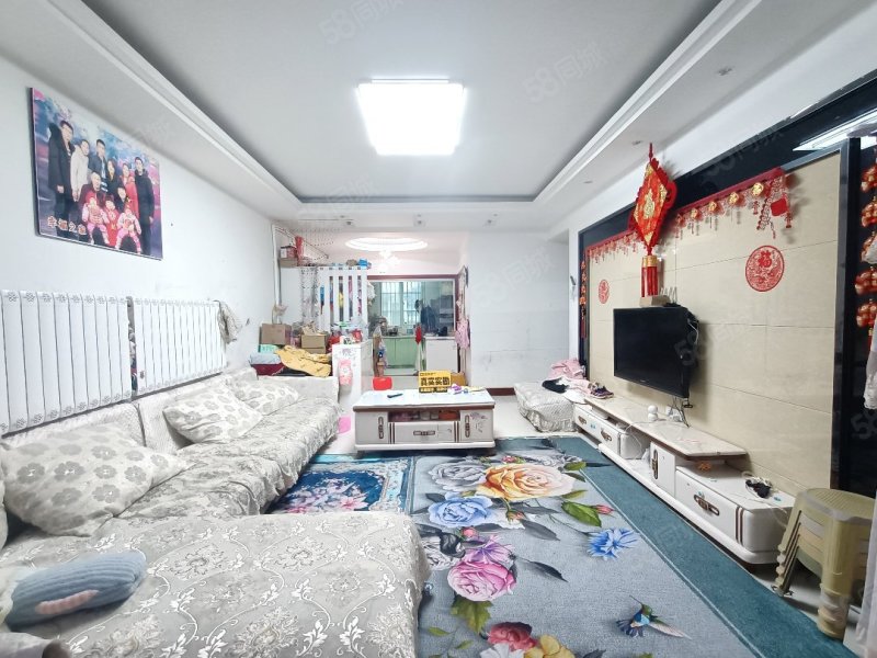 田湖小区3室2厅2卫121㎡南北49万