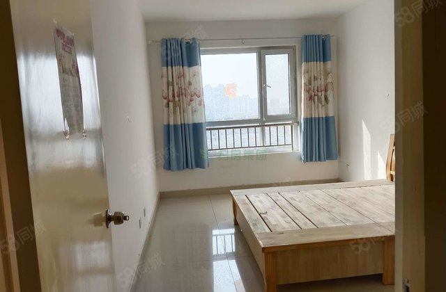 中央帝景 颐景园 三室电梯72万可按揭 人民公园，中央丽都