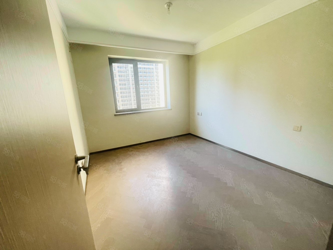 棠瑾家園4室2廳2衛(wèi)128㎡南北650萬