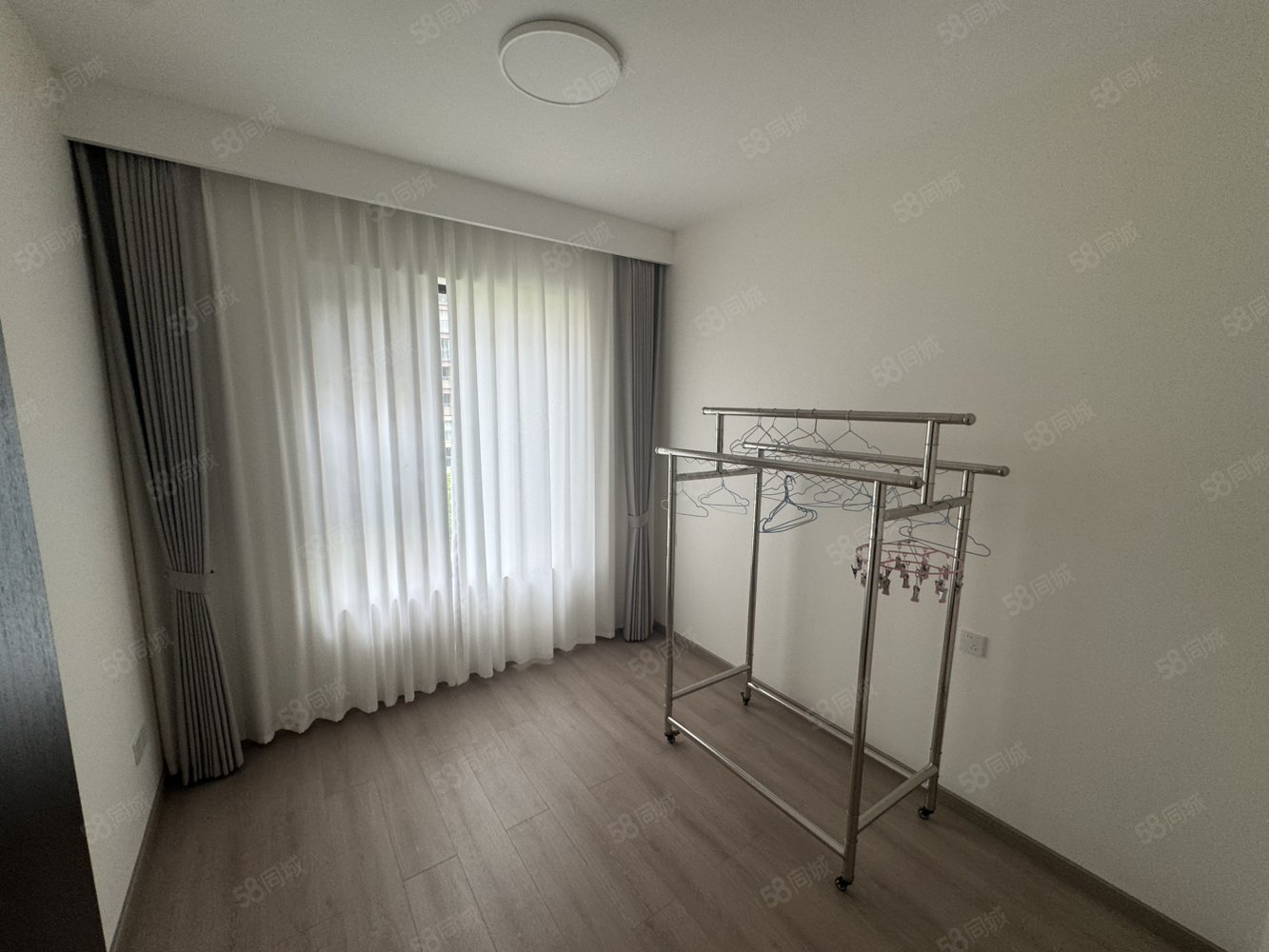 青华海park5室2厅2卫168㎡南北118万