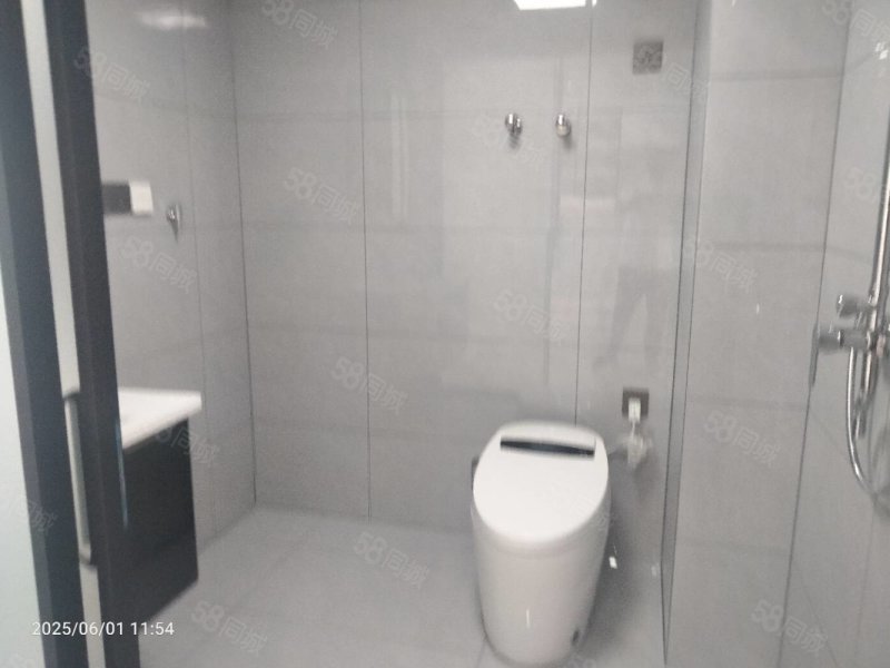 凌河湾·御景苑2室2厅1卫89㎡南北56万