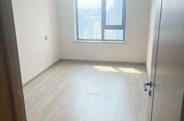 万科城(二期)3室2厅137㎡90万二手房图片