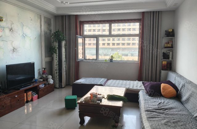 区妇幼保健院，城市之尊，，白庄。中间楼层，边户带储藏室急售