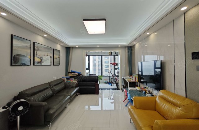 二中徒骇河 翡丽湾 锦绣学府 精装三室 带车位 储藏室 满二