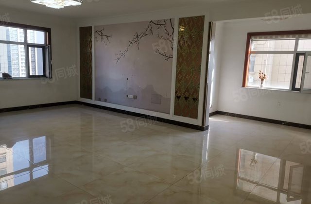 一实验区政府 孟达国际新城精装3室 带车位 性价比高