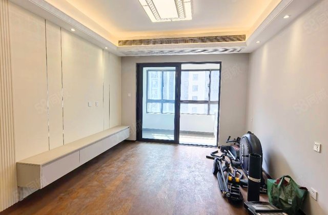 融创悦园3室2厅101㎡165万二手房图片