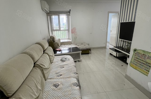 开发区阳光逸墅2室带车位跟储藏室