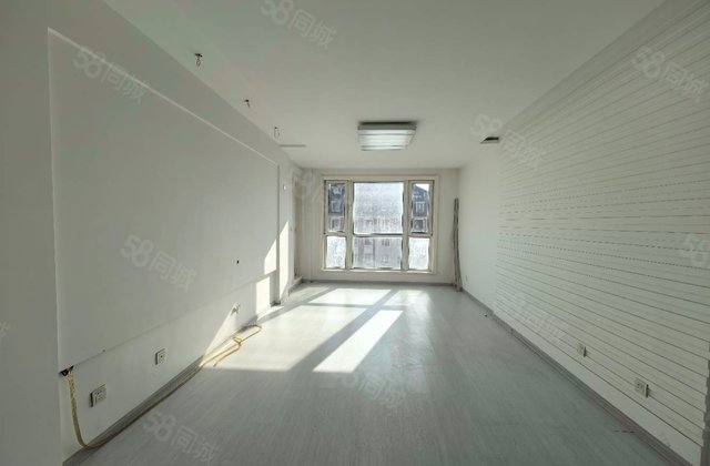 东城天下2室2厅104.69㎡73万二手房图片